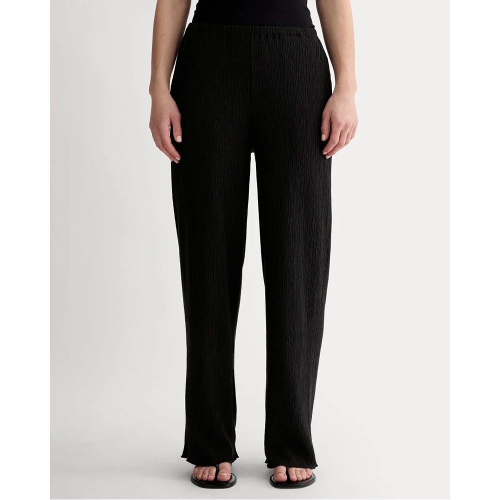 Everlane Women's Crinkle Pant in Black